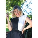 Blusa Muscle Tee Bicolor Preta e Off White em Moletinho - DIVERSOS