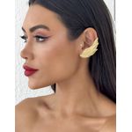 BRINCO EAR CUFF FOLHEADO A OURO 18K FOLHAS