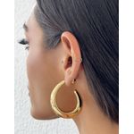 BRINCO FOLHEADO A OURO 18K ARGOLA COM PONTEIRA ESFERA