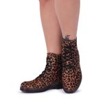 Bota Cano Curto Animal Print Solado Baixo Galway 221ST Onça