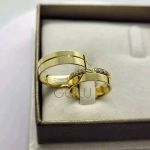 Par de Alianças de Ouro 18K Quadrada com 6 mm
