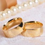 Par de Alianças de Casamento em Ouro 18K Tradicional 7 mm