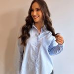  Camisa Feminina em Linho com Algodão- Manga Longa, Cor Azul Bebe, Elegância e Conforto