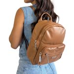 Mochila de Couro Griffazzi Caramelo