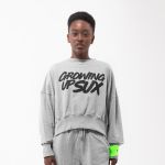BLUSA MOLETINHO SUX OVERSIZED CROPPED CLASSICS CINZA