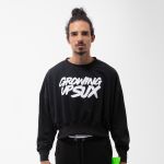 BLUSA MOLETINHO SUX OVERSIZED CROPPED CLASSICS PRETO