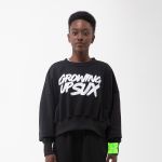 BLUSA MOLETINHO SUX OVERSIZED CROPPED CLASSICS PRETO