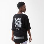 CAMISETA OVERSIZED SUX PRETA HOLLYWOOD