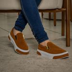 Slip On Feminino em Camurça Caramelo Solado Com Tiras 503-GG