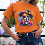 Camiseta Básica Feminina Bruxa Halloween Colorida 100% Algodão Premium - Laranja