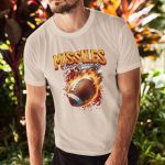 Camiseta Básica Masculina Bola Futebol Americano 100% Algodão Premium - Caqui