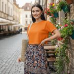 Camiseta Cropped Feminina Algodão Premium Conforto e Estilo Moderno - Laranja