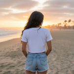 Camiseta Cropped Feminina Algodão Premium Conforto e Estilo Moderno - Branco