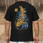 Camiseta Básica Masculina Carpa Escrito Japonês Frente e Costas 100% Algodão Premium - Preto