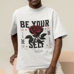 Camiseta Básica Unissex Flor Rosa Be Yourself 100% Algodão Premium - Branco