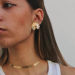 Colar Choker Folha de Nero com Design em Escamas Folheado em Ouro 18k