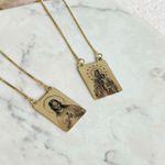 Colar Escapulário Personalizado M Folheado em Ouro 18k 