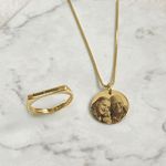Kit 16 - 1 Colar Medalha M + 1 Anel Retangular Fino Folheado em Ouro 18k