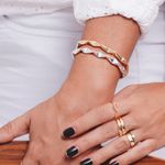 Bracelete Tubo Textura Folheado a Ouro 18k