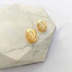 Brinco Oval Liso Folheado em Ouro 18k