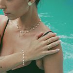 Pulseira Pérolas Agua Doce Folheado em Ouro 18k