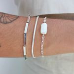 Pulseira Elos com Pérola Barroca Folheado em Prata 925