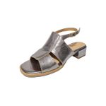 sandália couro prata velho