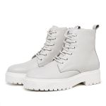 Coturno Bota Feminina Em Couro Com Amarração Off White Clara Tratorado