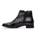 Bota Feminina em Couro Detalhe em Laser - Preto