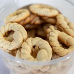 ROSQUINHA TRANÇADA COM AÇÚCAR