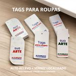 TAGS PERSONALIZADAS ALTO RELEVO + VERNIZ LOCALIZADO FRENTE - Verso padrão.