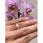 Par de Alianças Casamento Modelo Trabalhado Ouro 18k/750 5.00mm Reta Polida/Fosca - 10055