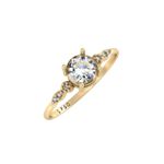 Anel de Noivado Em Ouro 18k/750 1.60mm x 2.00mm De Largura Polido/Fosco Abaulado Com 1 Pedra De 5.00mm E 6 Pedras De 1.00mm - 20022
