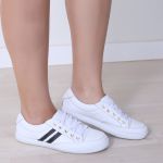Sapatênis Feminino Casual Rasteiro em Couro Leve e Confortável
