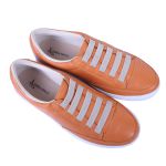 Sapatênis Feminino Casual Rasteiro em Couro de Ajuste Elástico Leve e Confortável