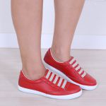 Sapatênis Feminino Casual Rasteiro em Couro de Ajuste Elástico Leve e Confortável