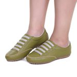 Sapatênis Feminino Sintético de Elástico Cor Verde Oliva Mod. 401- Izabela Araújo