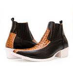 Botina Country Masculina Bico Fino Couro Bovino Legítimo Floater Preto e Dubai Whisky Solado Branco