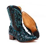 Bota Exótica Cano Médio Feminina Couro Legítimo Pirarucu Turquesa e Floater Preto Bordada
