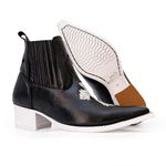 Botina Country Masculina Bico Fino Couro Bovino Legítimo Floater Preto Com Cruz e Solado Branco