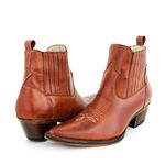 Botina Country Masculina Bico Fino Couro Bovino Látego Pinhão Florão Bege Legítimo Vira Inteira
