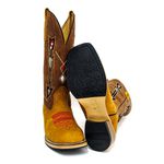 Bota Texana Masculina Couro Legítimo Bovino Nobuck Castor e Fóssil Pinhão Bordado Flecha Salto Carrapeta