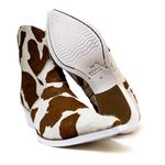 Botina Country Masculina Bico Fino Couro Legítimo Bovino Legítimo Pelo Holandês Caramelo Solado Branco