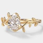 Anel de Noivado Dourados Sintético em Formato de Pera e Detalhes em Folhas