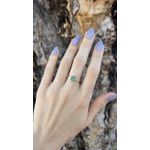 Anel em Ouro 18K com Esmeraldas Naturais Cravejadas – Elegância e Brilho Único