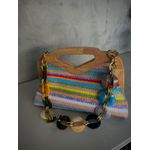 Bolsa Praiana Colorida com Alça de Acrílico e Madeira