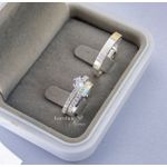 Alianças Milena com 3 mm com 15 pedras de zirconia na feminina com solitario ELISA