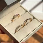 Alianças Torcida com 2 mm com solitario Realeza prata banhada a ouro