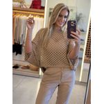 Blusa Le Bongã Ampla Com Pontos Vazados Bege Amêndoa 