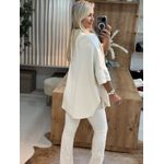 Capa Oversized Em Fio Pluma Com Cinto Off White 